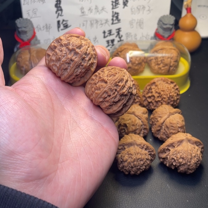 文玩核桃把件39白狮子58.8