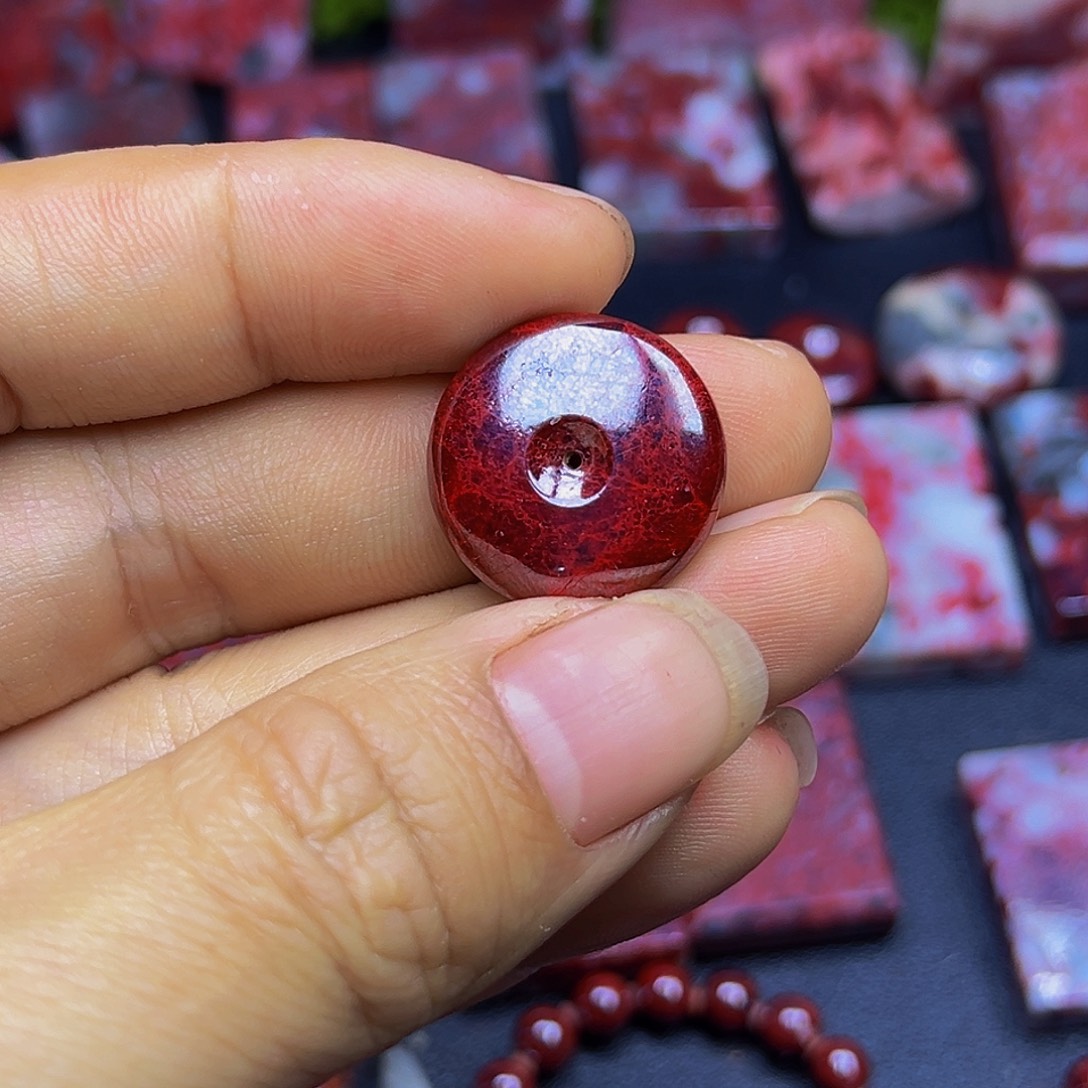 了***迹天然辰砂朱砂吊坠