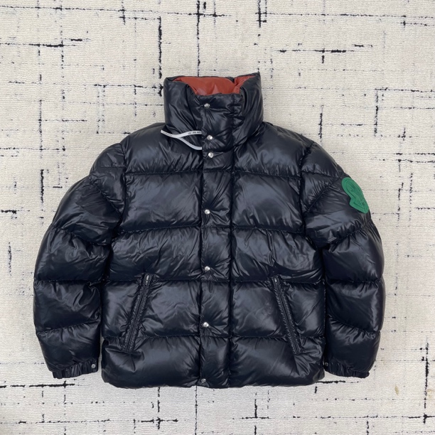 99新 MONCLER DERVAUX 黑色亮面立领短款羽绒服 2码 1894
