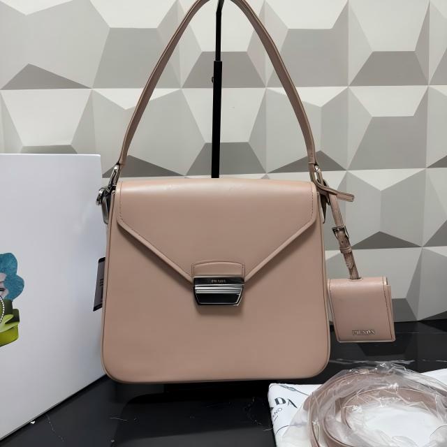 99新 Prada/普拉达 /夏vv0927/单肩包/84378