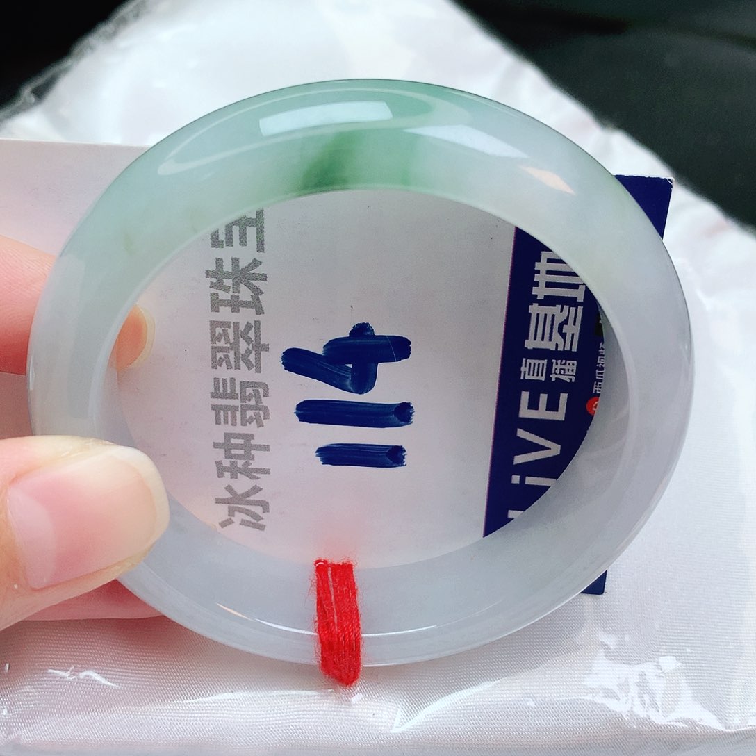 翡翠手镯未镶嵌缅甸天然A货翡翠手镯