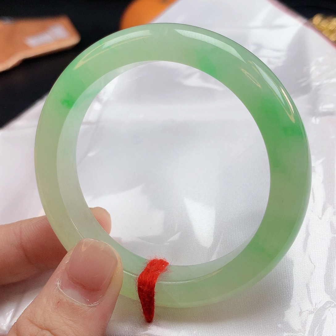 翡翠手镯未镶嵌52圈0235