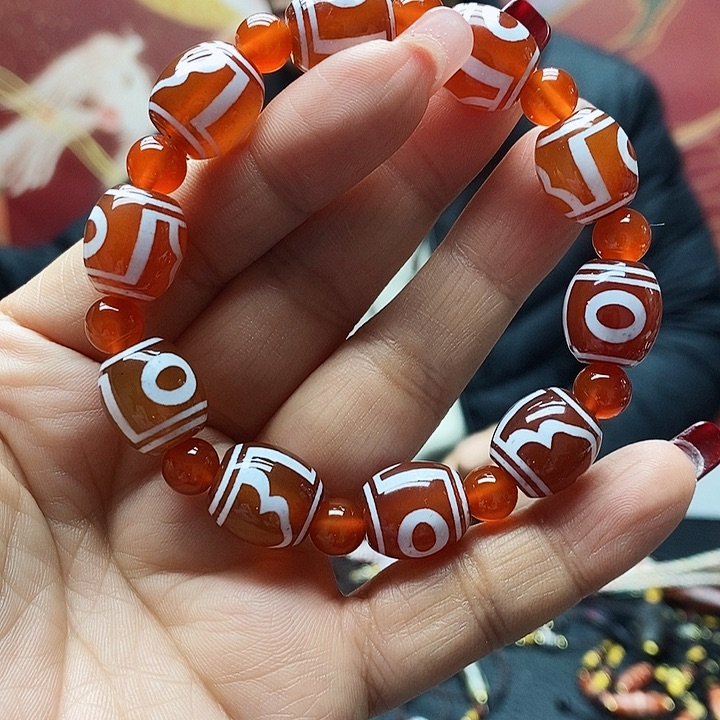 玛瑙/玉髓颈饰合金