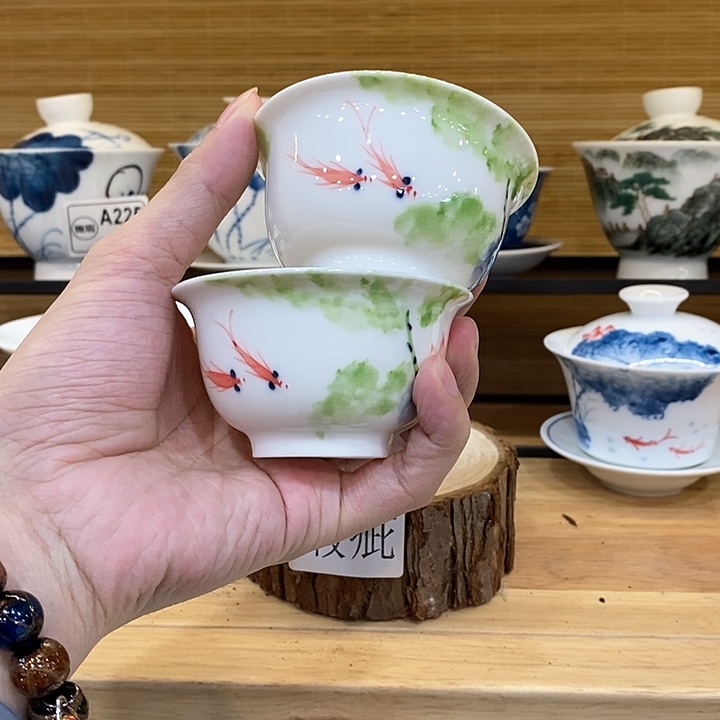 手绘2个荷花压手杯85cc釉下彩微瑕福利款