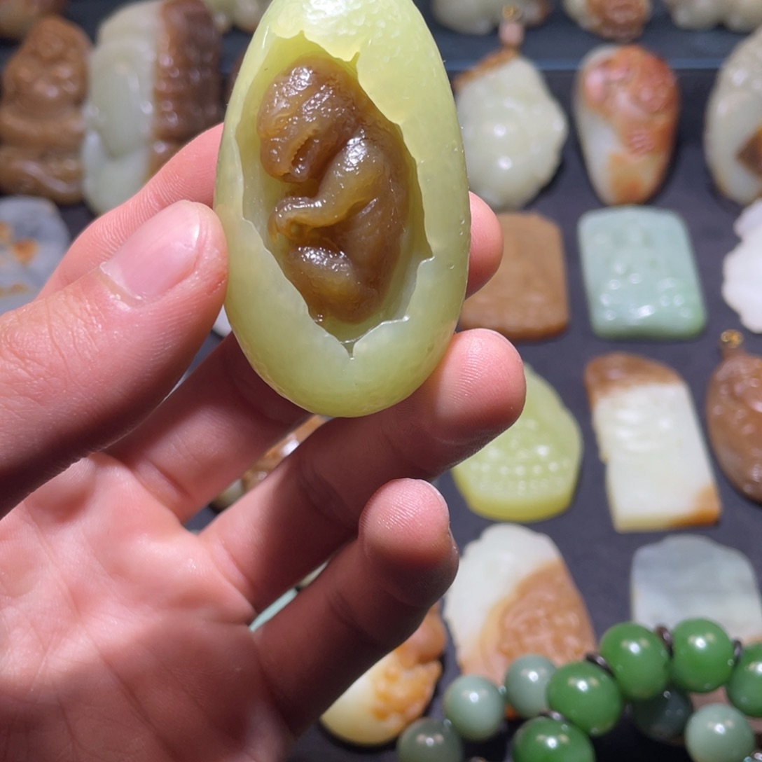 富****和田玉未镶嵌挂件