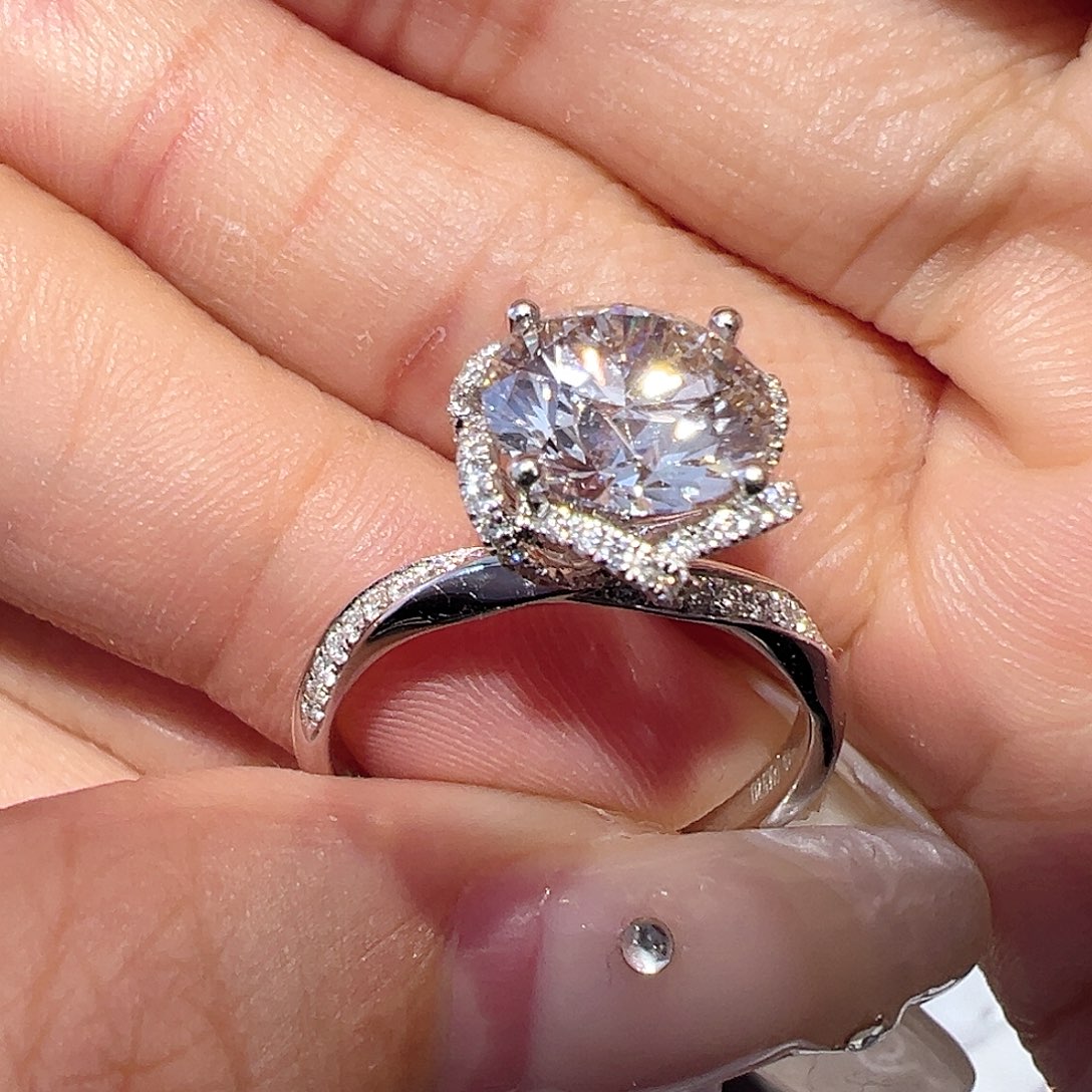 实验室培育钻石18K金镶嵌2.606