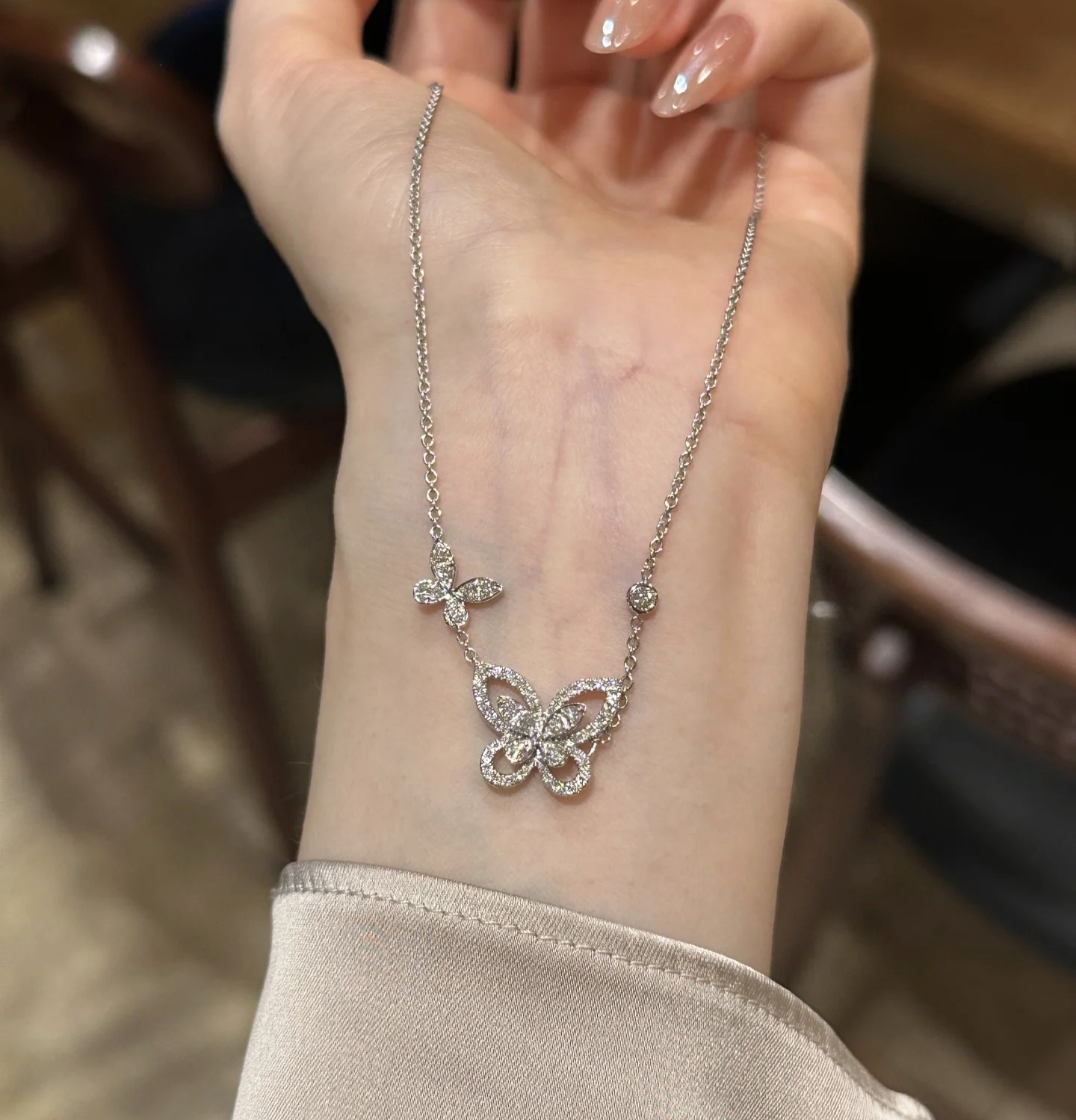 18K金镶嵌天然钻石50分幻影双蝴蝶套链GHJ