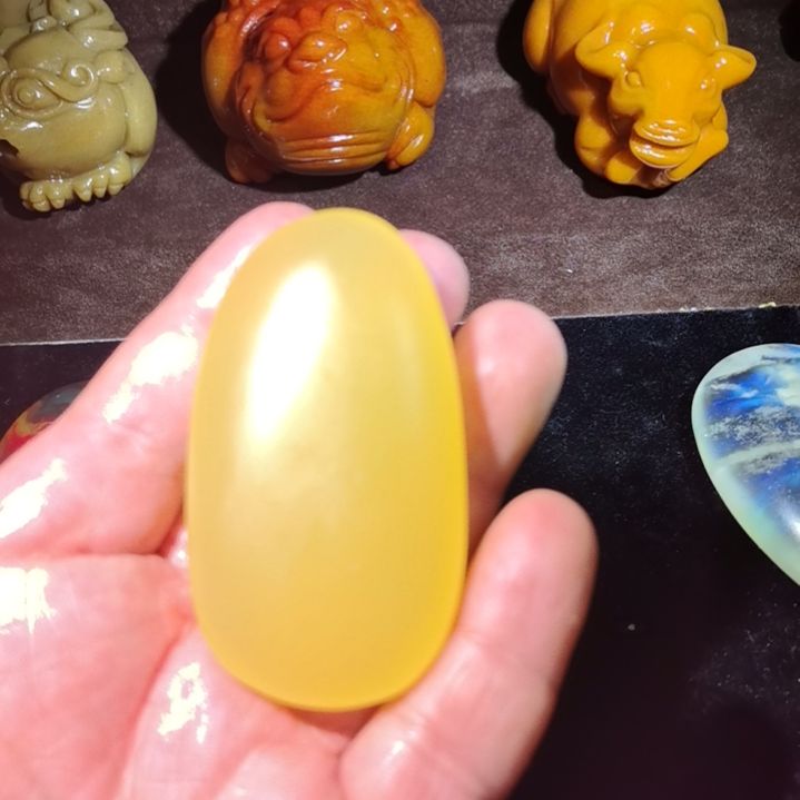 d***l和田玉（糖玉）未镶嵌珠宝奇石