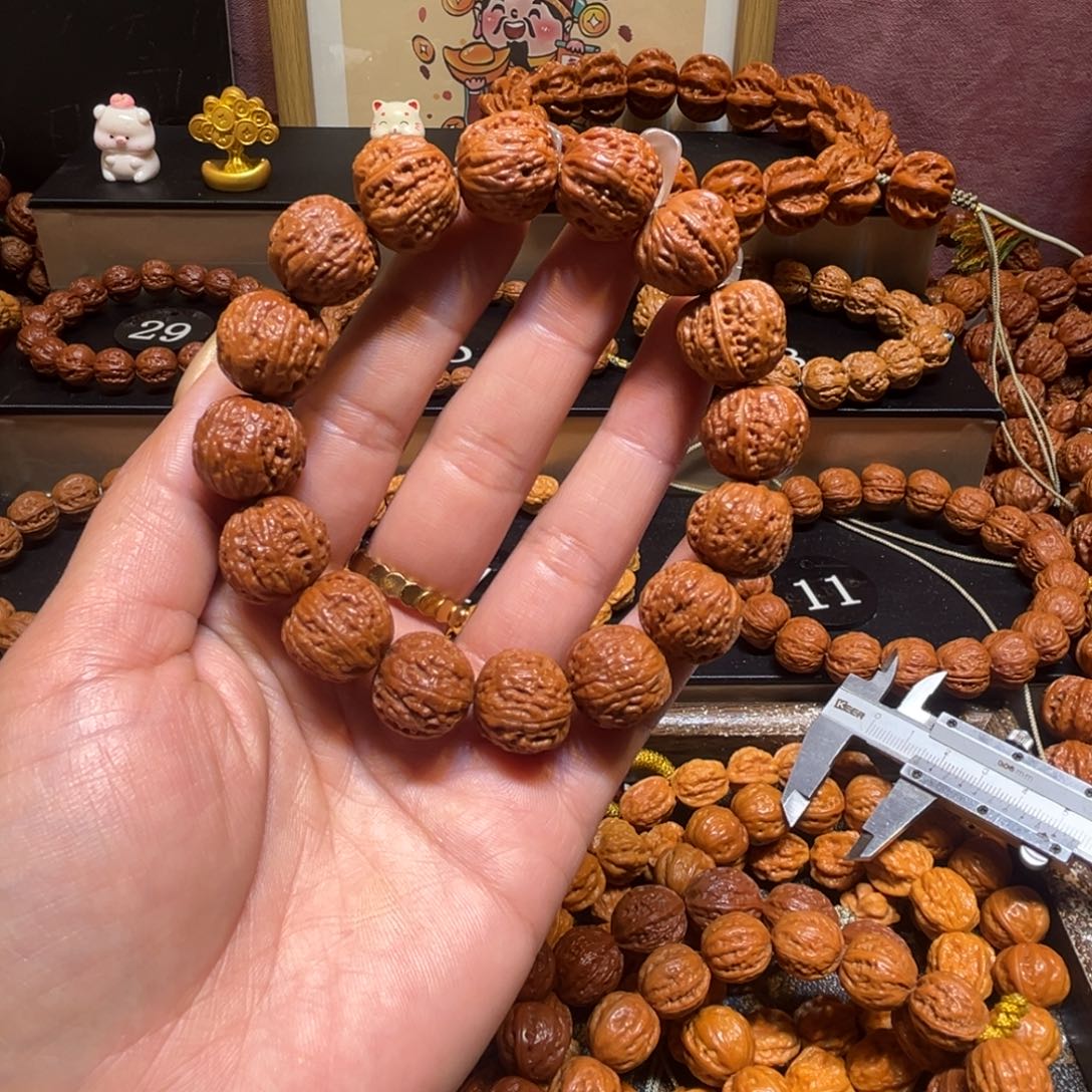 静***哥手串文玩核桃精品