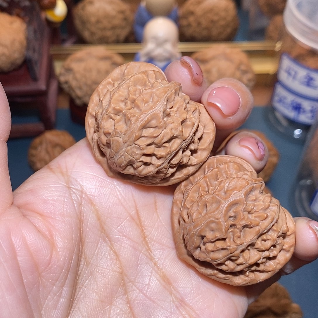 文玩核桃把件40宫灯