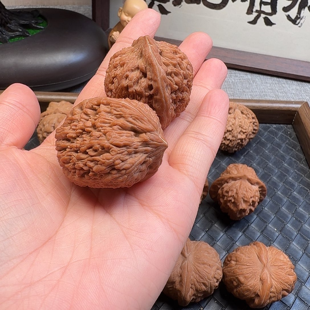 C***狼吊坠文玩核桃全品蒜头35