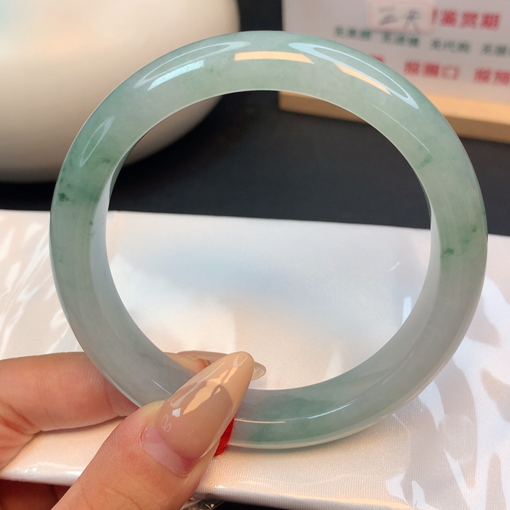 未镶嵌手镯翡翠04