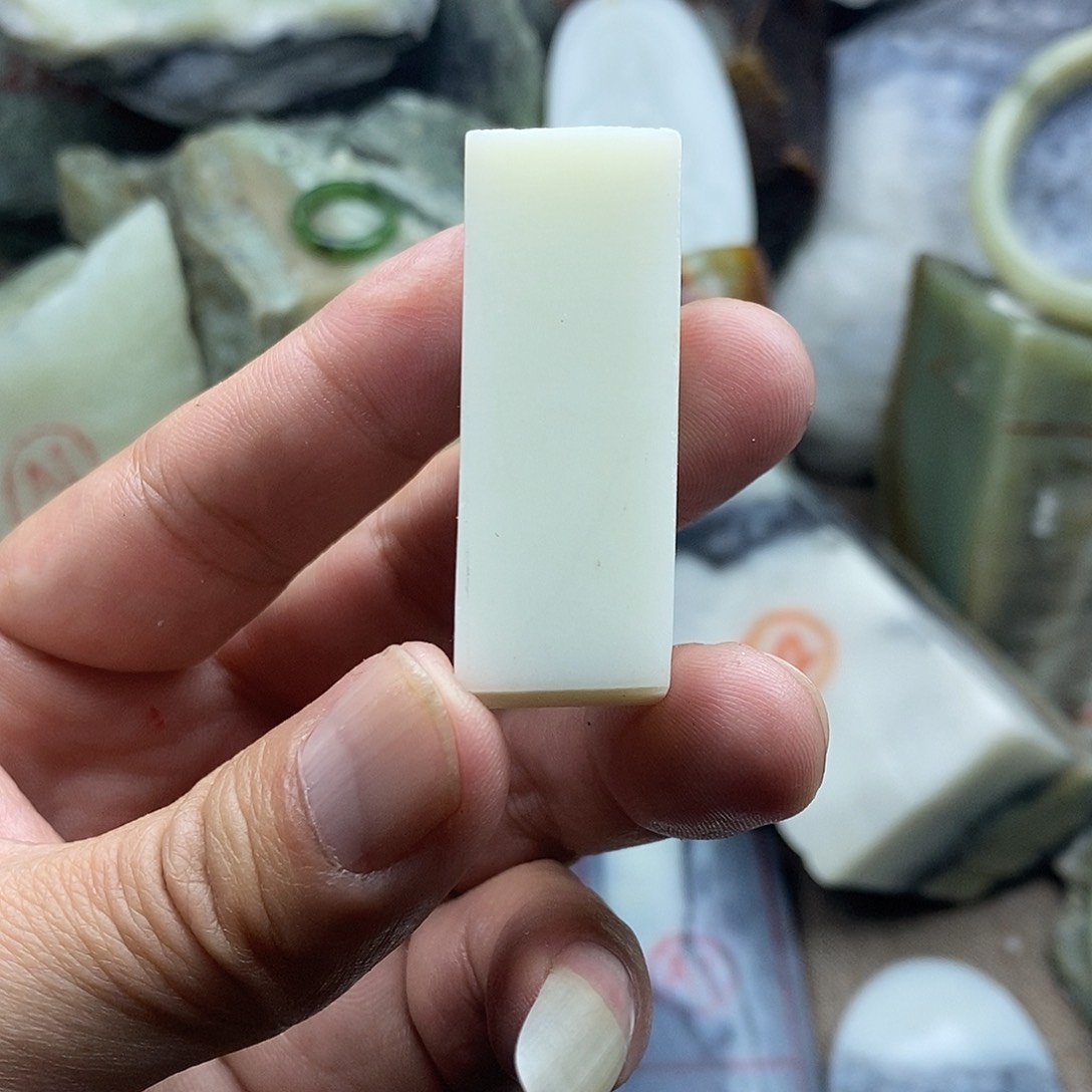 未镶嵌和田玉（糖玉）珠宝奇石新**意