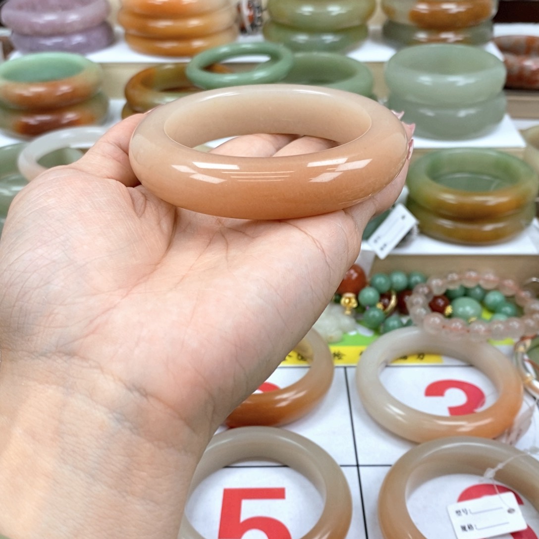 石英质玉手镯未镶嵌蛋****~