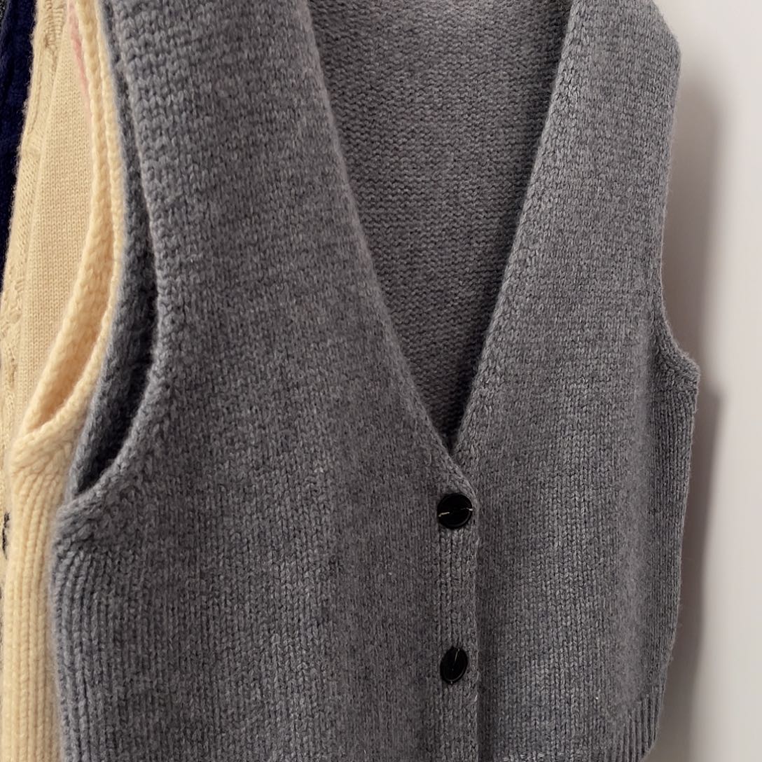 V领 加厚 羊绒 开衫 马甲