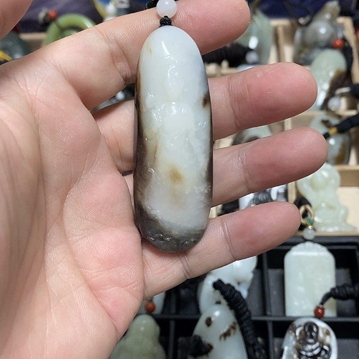 德***奇和田玉未镶嵌颈饰