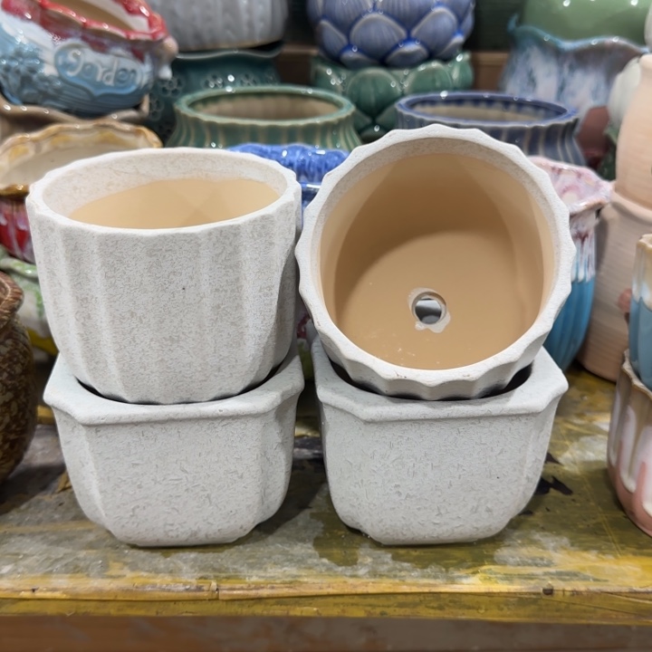 凑9块包邮，有孔，不清楚找客服