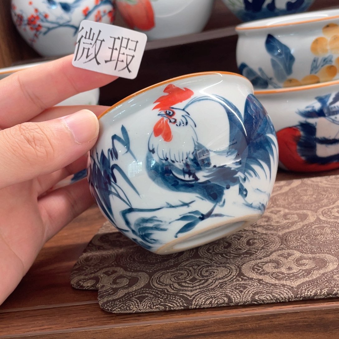 釉下手绘茶具微瑕