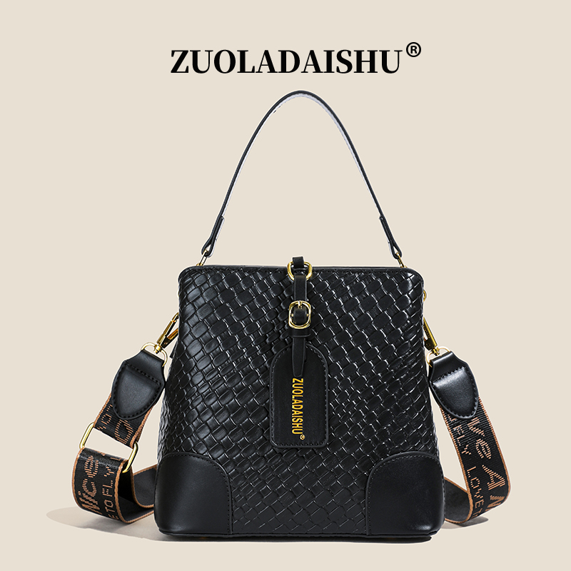 2025新款大容量轻奢水桶包百搭小众休闲女包单肩包韩版斜挎包3301