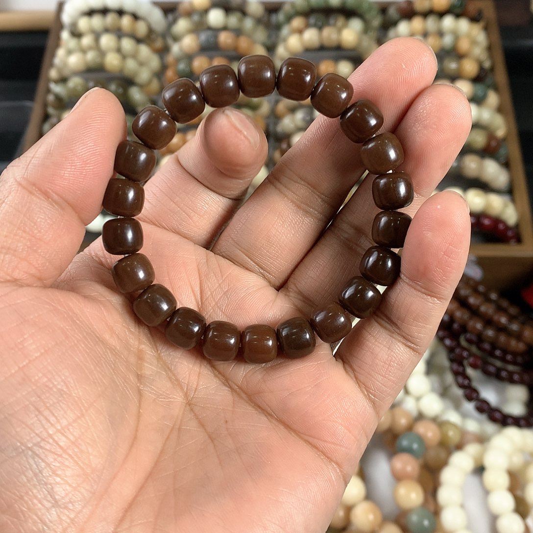 【闪购商品】菩提根/象牙果吊坠今****?