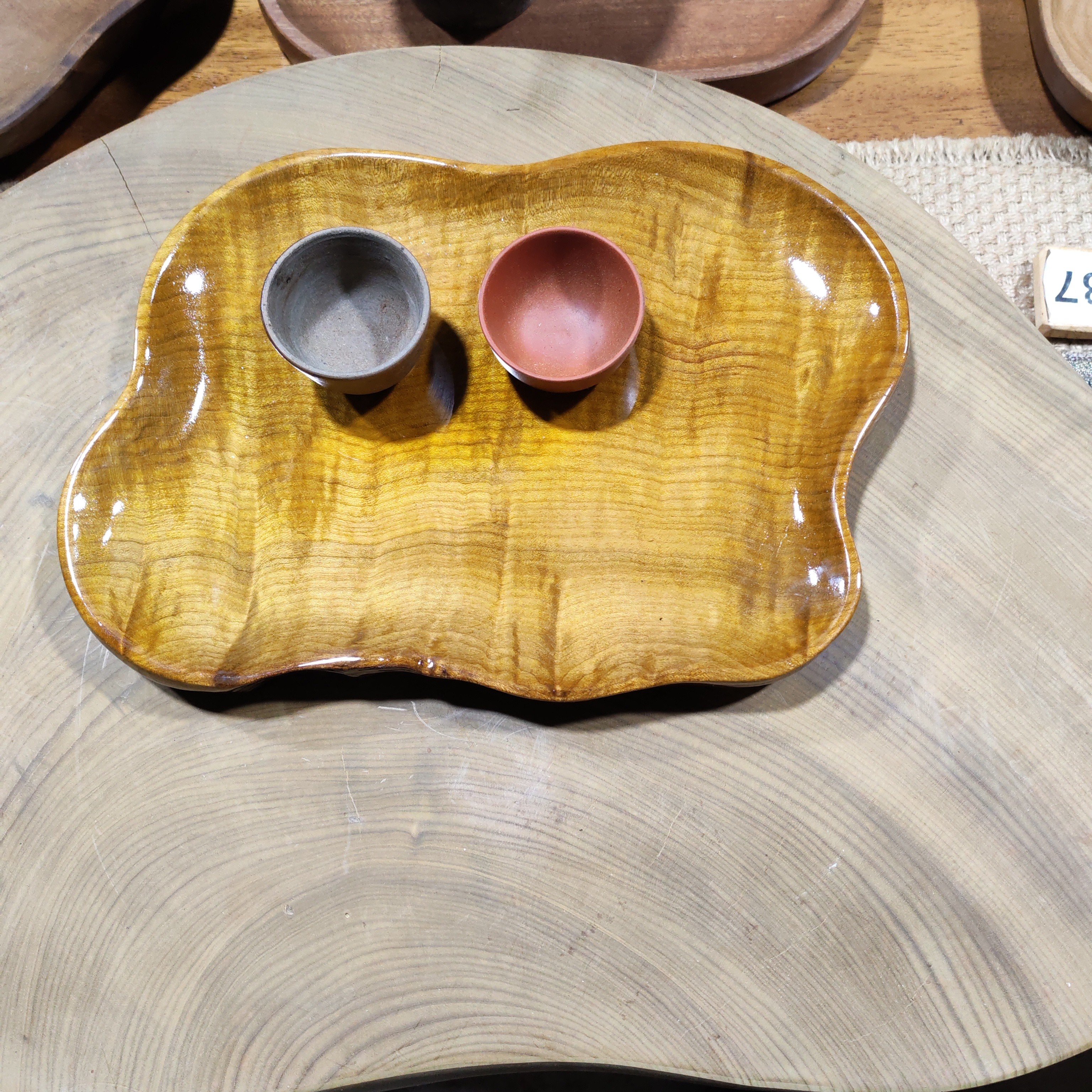 金丝纹理老楠木随形茶果盘24*18*2.6厘米