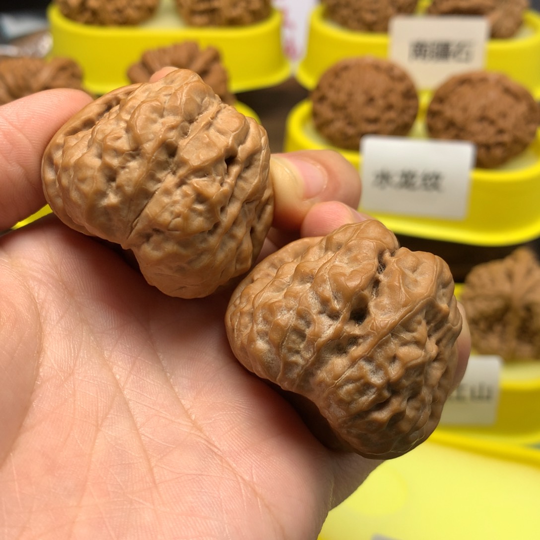 文玩核桃吊坠40蛤蟆头