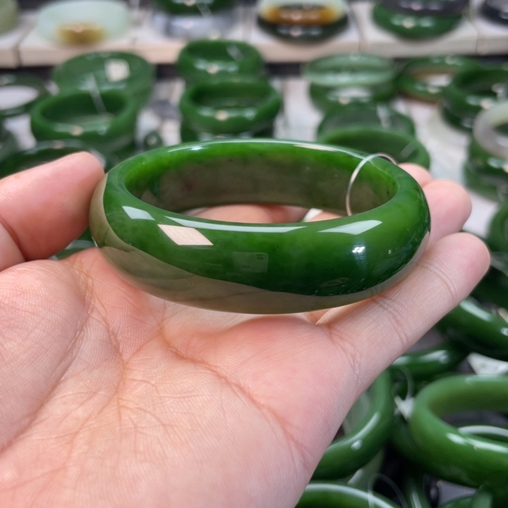 和田玉（碧玉）手镯未镶嵌