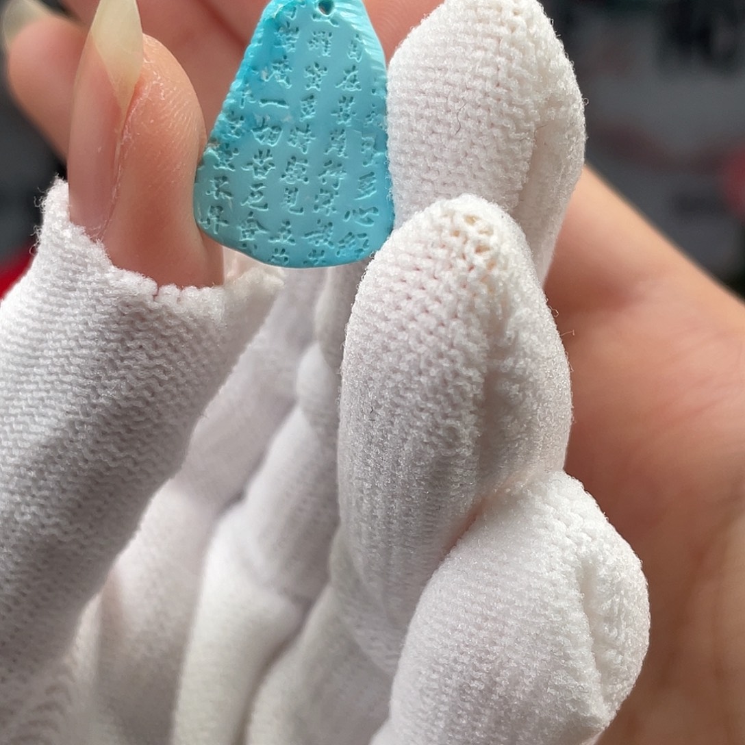 绿松石未镶嵌挂件