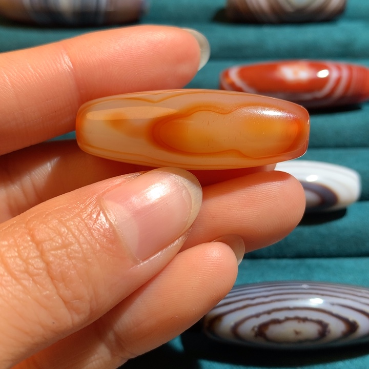 未镶嵌玛瑙/玉髓珠宝奇石