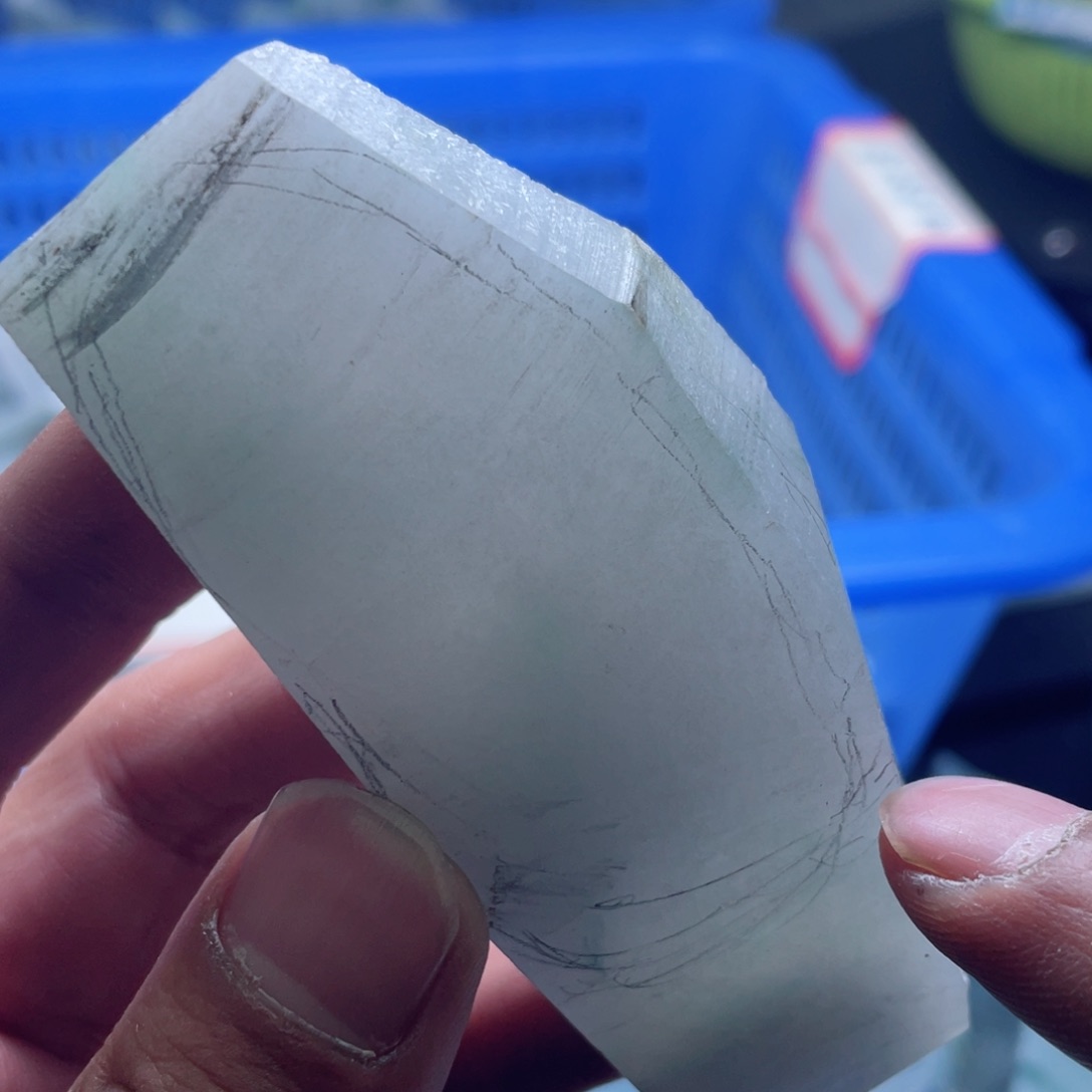 定制翡翠未镶嵌逍**在包工观音首