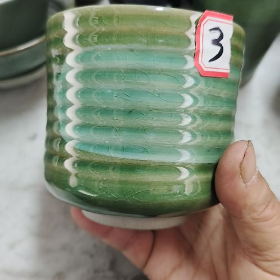 瓷片五厂，七厂各种摆件，瓷片，均有瑕疵！