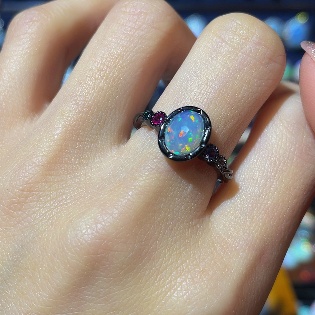 欧泊欧泊戒指银S925镶嵌