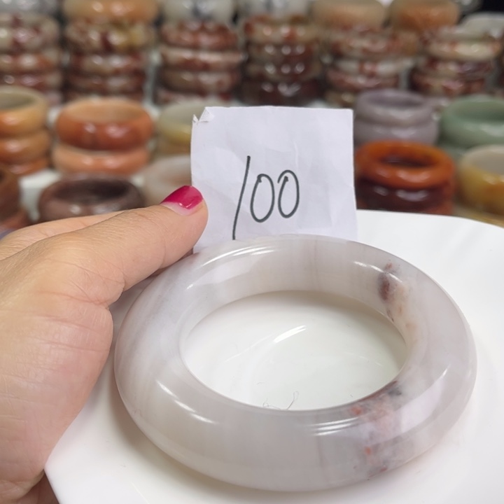 石英质玉微瑕56.8未镶嵌