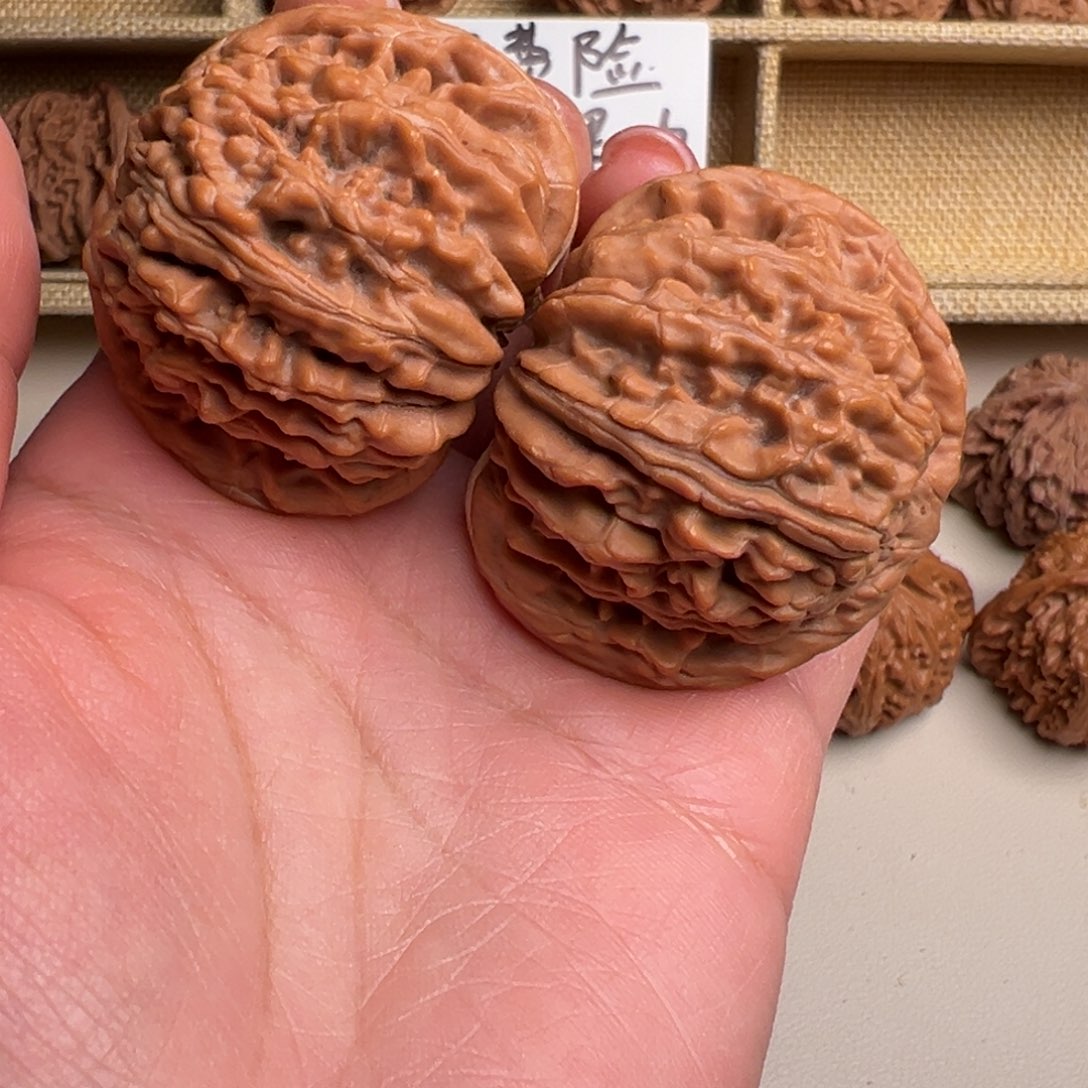 核桃把件摩*隆四座楼001号