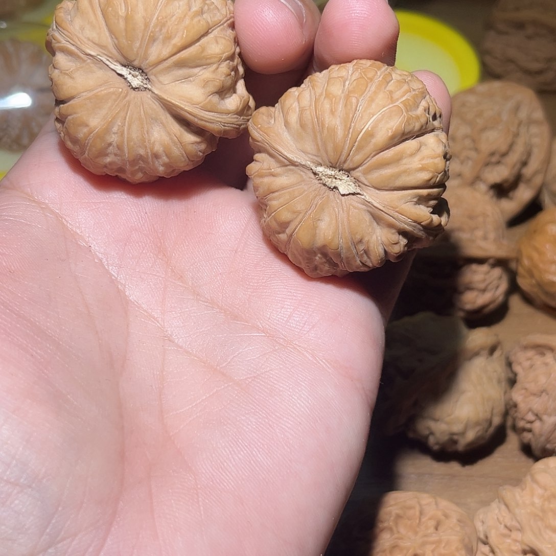 再***。文玩核桃吊坠南瓜墩