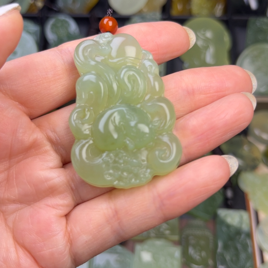 蛇纹石玉未镶嵌吊坠(赠链)