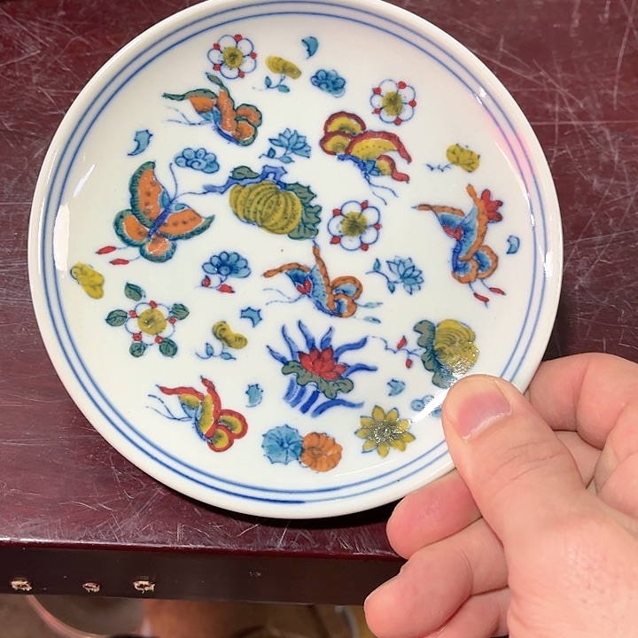 瓷片/////直径13.5厘米。绿。