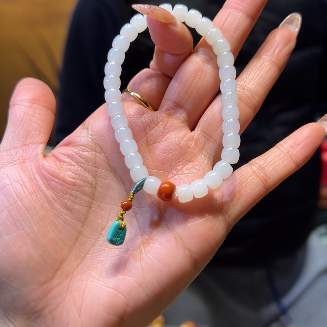 和田玉手链未镶嵌