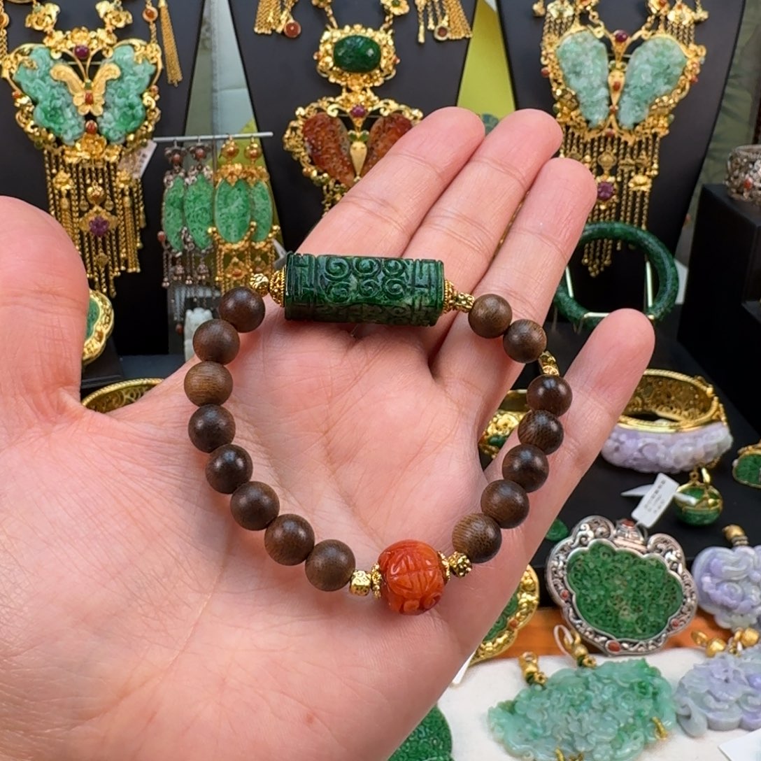 翡翠未镶嵌颈饰手串 炸价