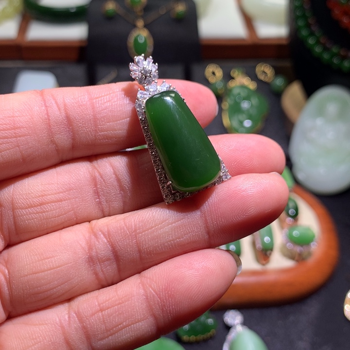 和田玉吊坠银S925镶嵌