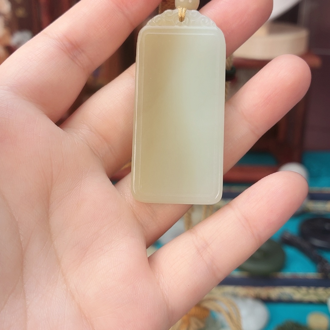 脆***皮和田玉未镶嵌颈饰