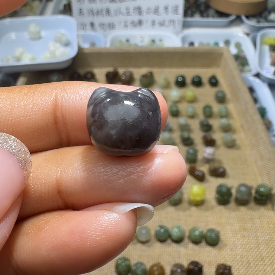 和田玉未镶嵌珠宝奇石