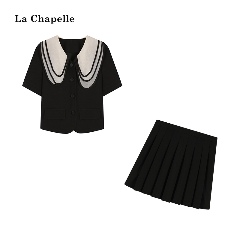 拉夏贝尔Homme/【海派甜心】减龄娃娃领黑色显瘦两件套LXZL93475