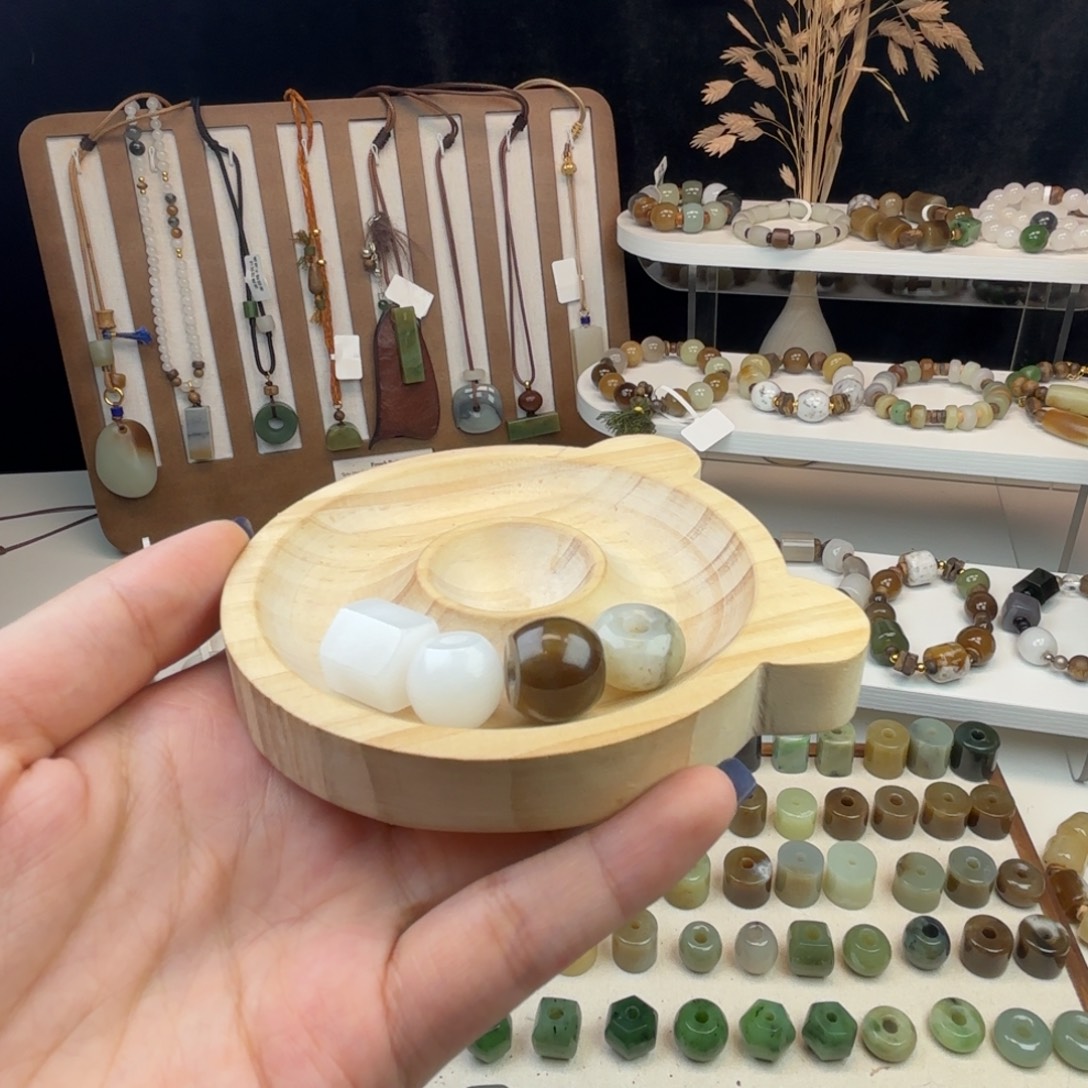 郭***嘉和田玉（糖玉）未镶嵌手链