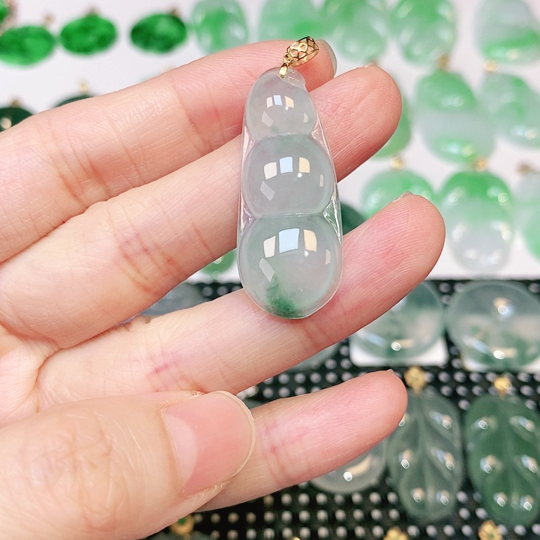 翡翠吊坠(不含链)18K金镶嵌