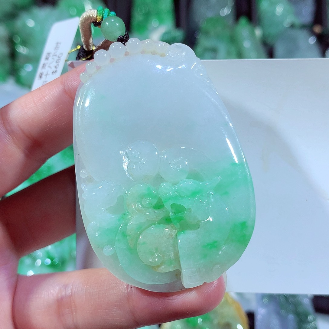 翡翠吊坠(不含链)未镶嵌