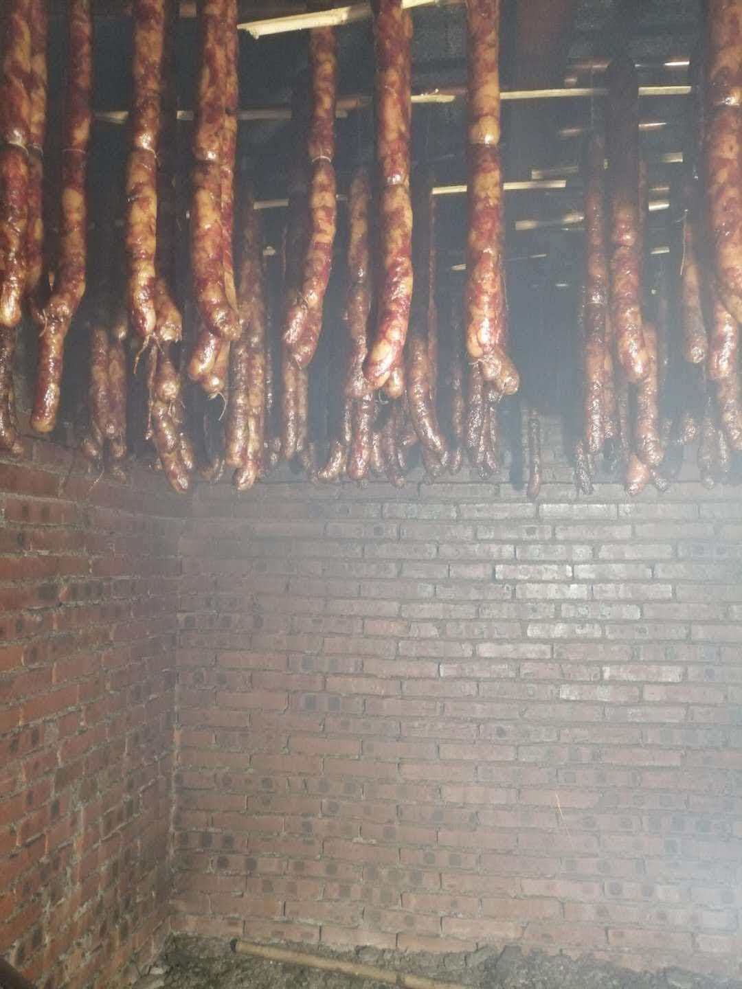 贵州腊肉，烟熏腊肠，
