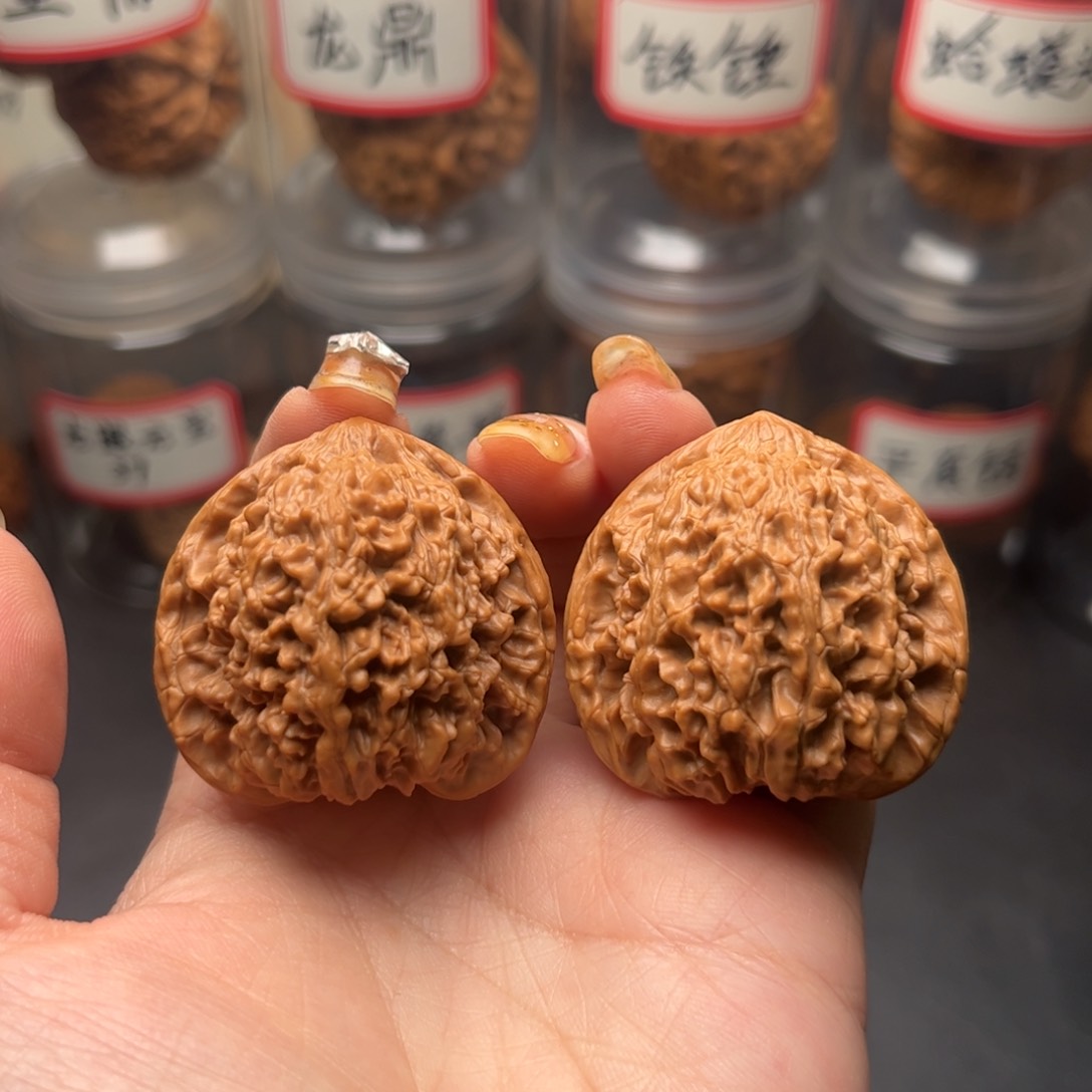 文玩核桃把件39老树满天星