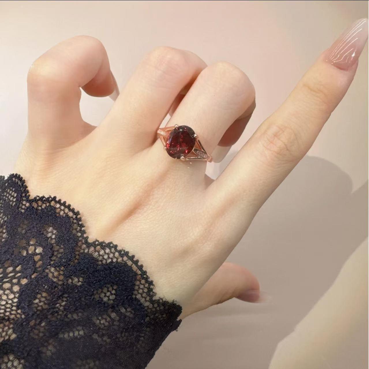 【双12活动价】 J441红色玫瑰金色自由女神戒指