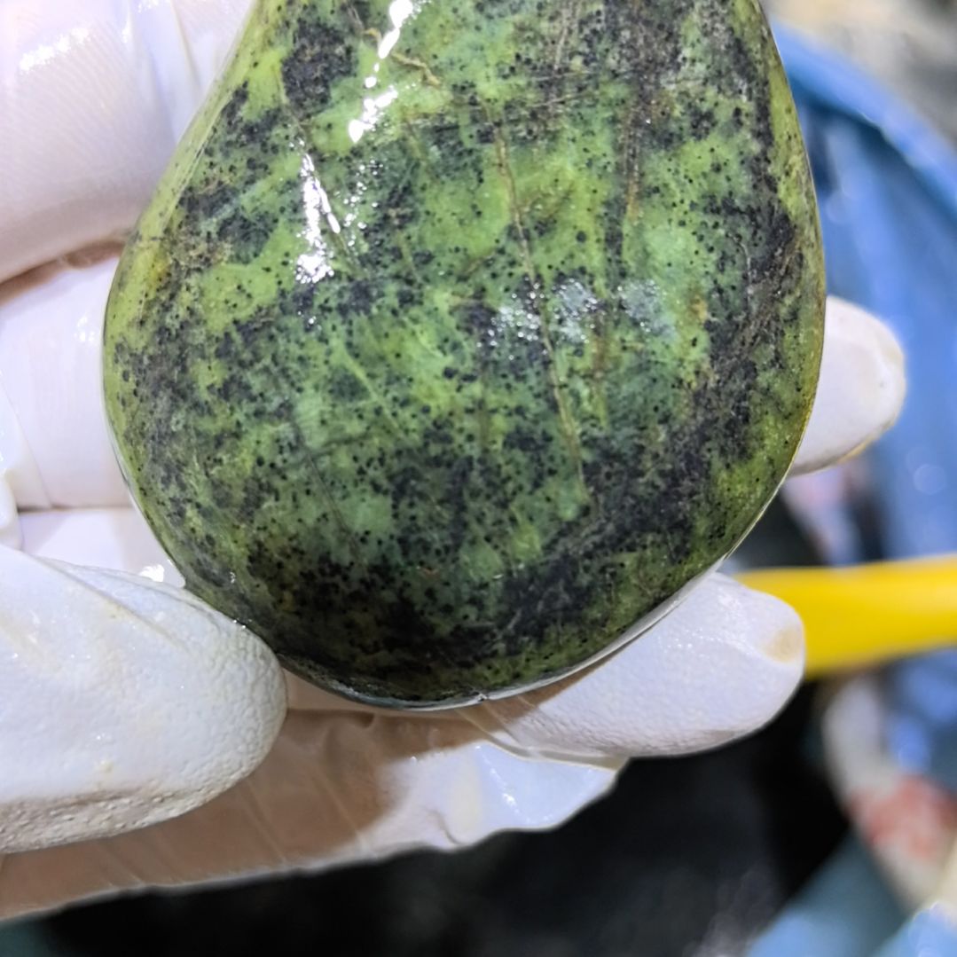 流***姐木藏玉药王石原石手把件